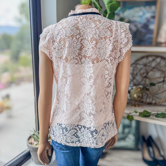 White House Black Market, Light Pink Lace High Neck Ruffled Top, Women's Large - Picture 4 of 10